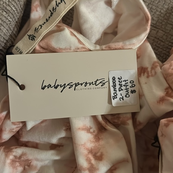 Babysprouts two piece bamboo ruffle set. Brand new with tags - Picture 2 of 2